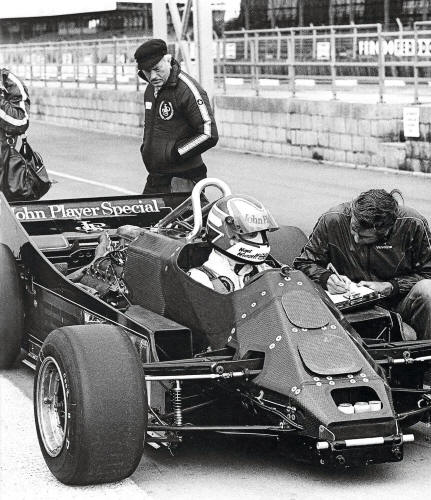 Lotus-88-double-chassis